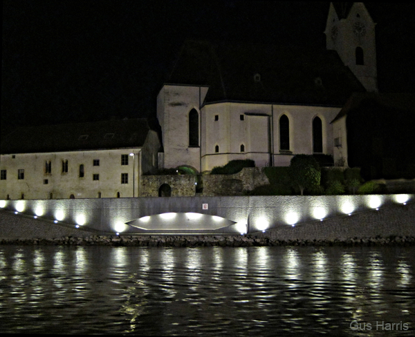 aj--Austria Lights River--_8276