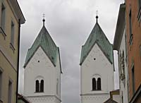 au--Twin Church Steeples Passau_3638