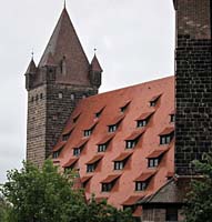 dv---Tower Rooftop Windows Nurnberg--_8436