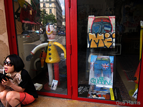 ap_Girl Eating Storefront_2422