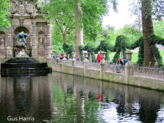 am--Pond Luxembourg Gardens--_4393