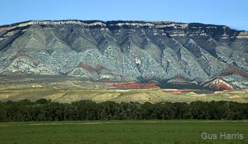 ak--Mountain Range Shell Canyon Cody Wy --DC1T6386