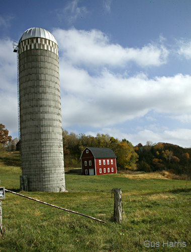 cmb--Big Silo Little Barn Minnesota--DC1T8310