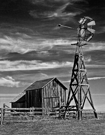 South Dakota Windmill 2003