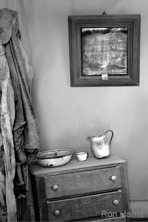 AP Bodie WashStand 2002